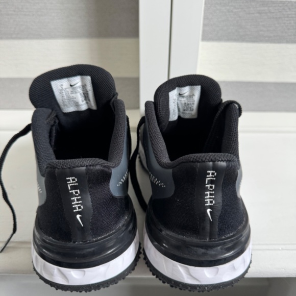 Nike Huarache Turf Shoes - Picture 3 of 7